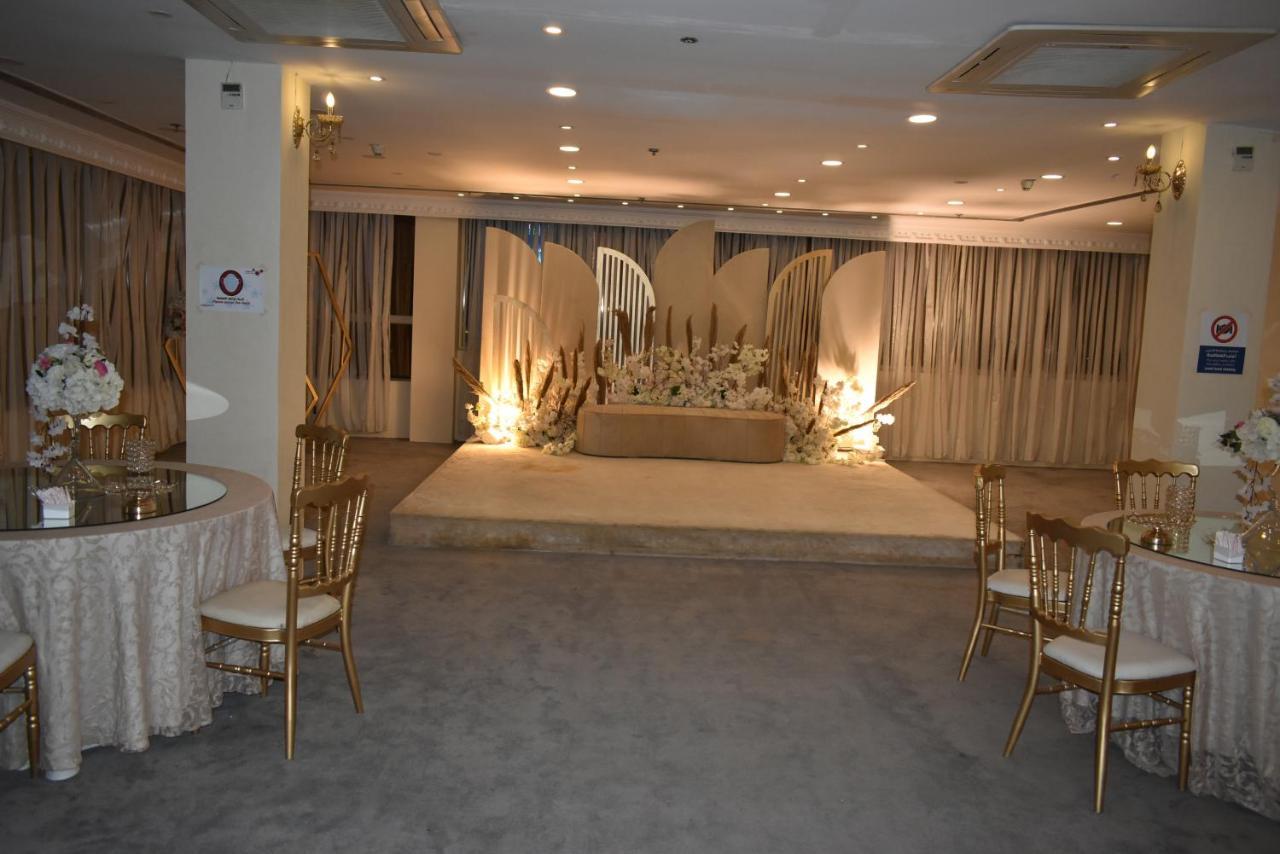 Rooz Park Hotel Al Khobar Exteriör bild