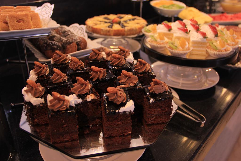 Rooz Park Hotel Al Khobar Exteriör bild